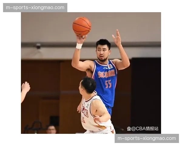 胡金秋带伤出战肩部拉伤未愈 广厦签回苏若禹为其争取轮休时间